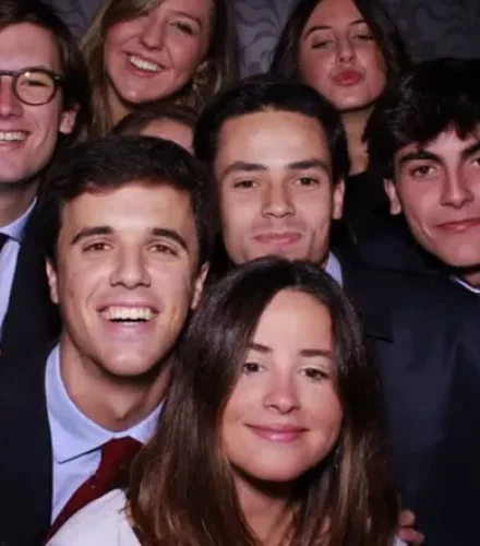 e42ff1_3211470728d3498685a3846b1790b2f8f000